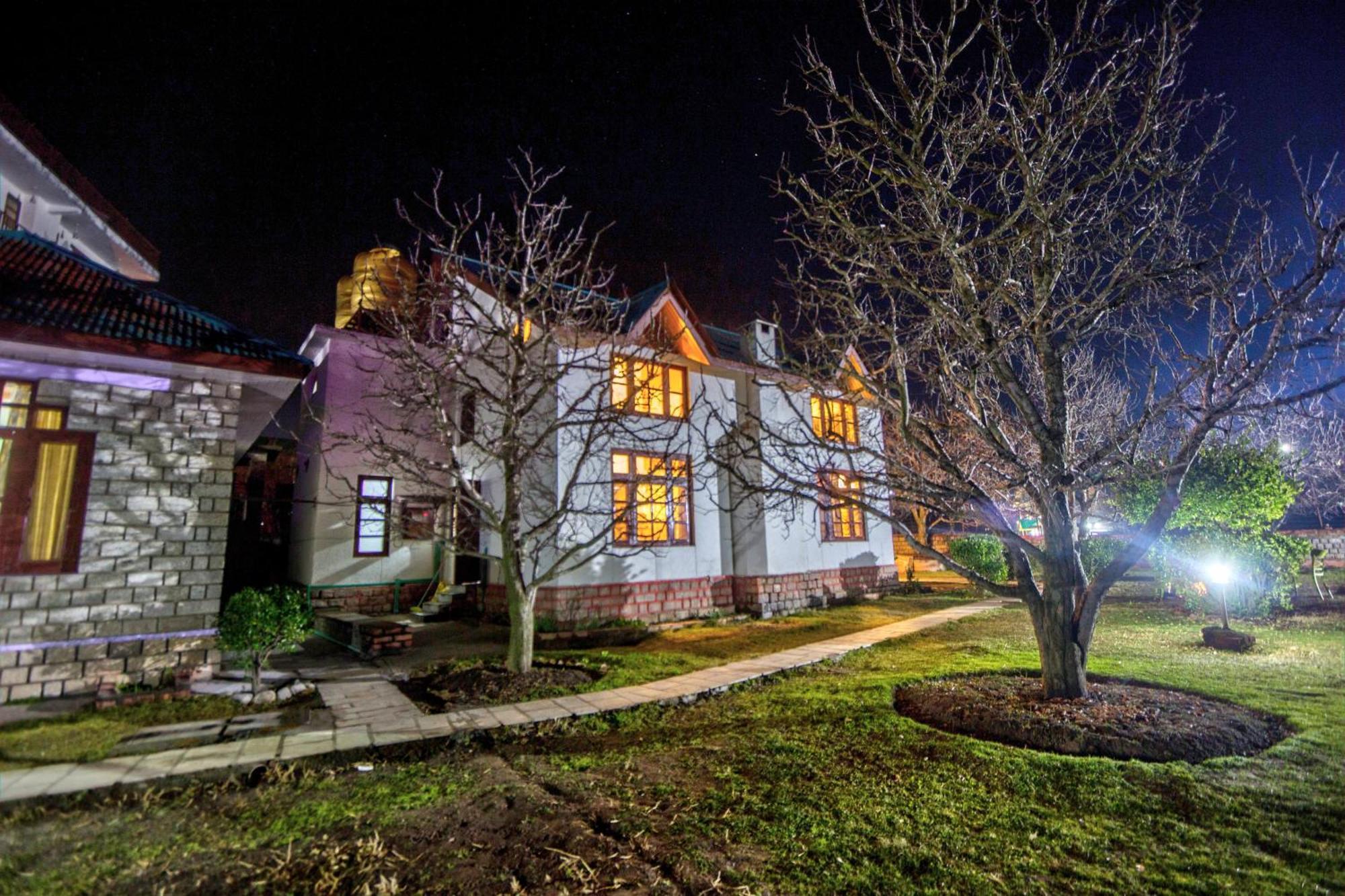 Nature House Villa Manāli Kültér fotó